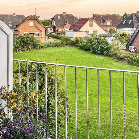 2 Bedroom Beautiful In Lägenhet Friedrichskoog